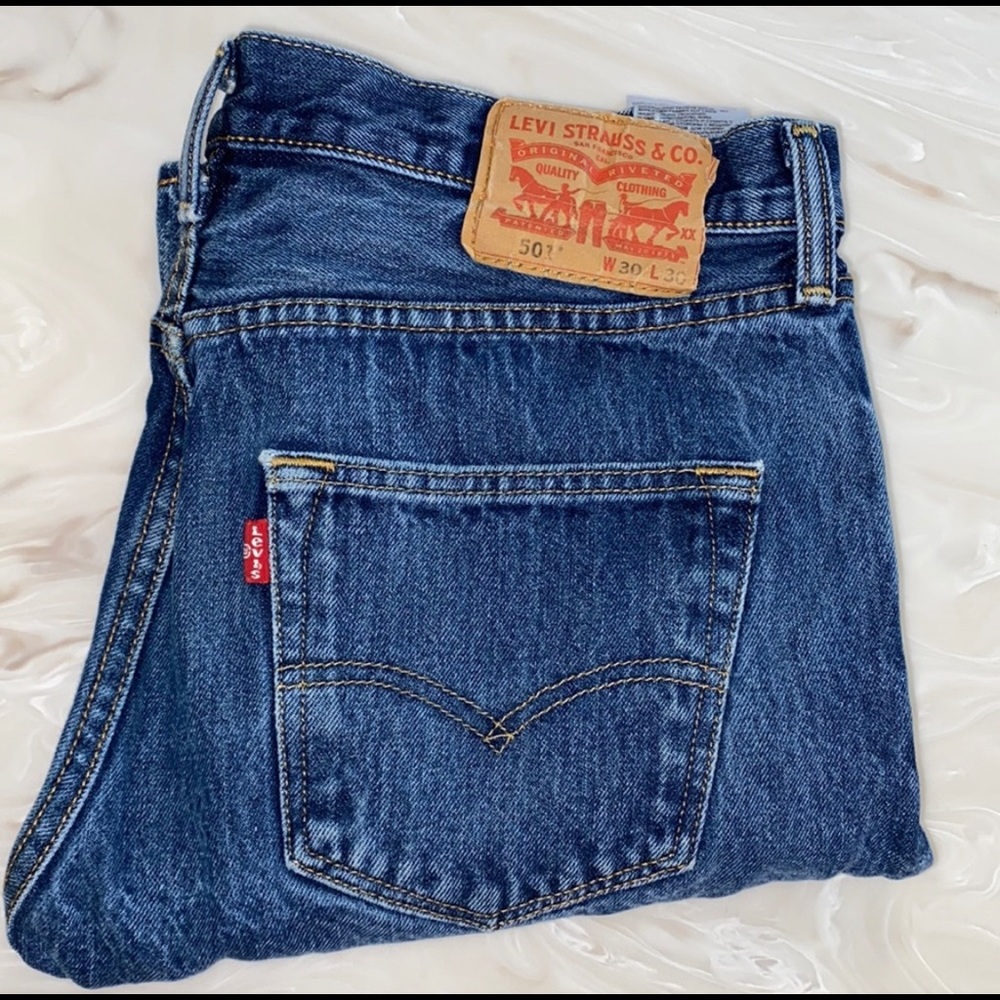 Levi’s 501 100% Cotton button fly jeans 30x30